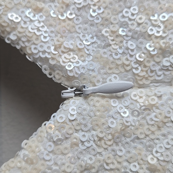 Dress The Population Zoe Sequin Cap Sleeve Mini Dress-Size Medium - Picture 17 of 17